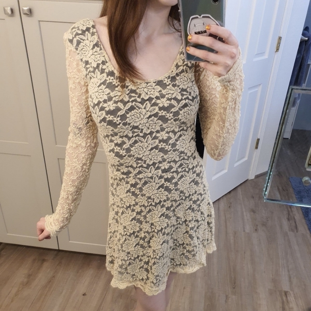 Show me your mumu made in the US size small Adorable creme colored skin tight